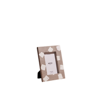 Piso Frame by MESO