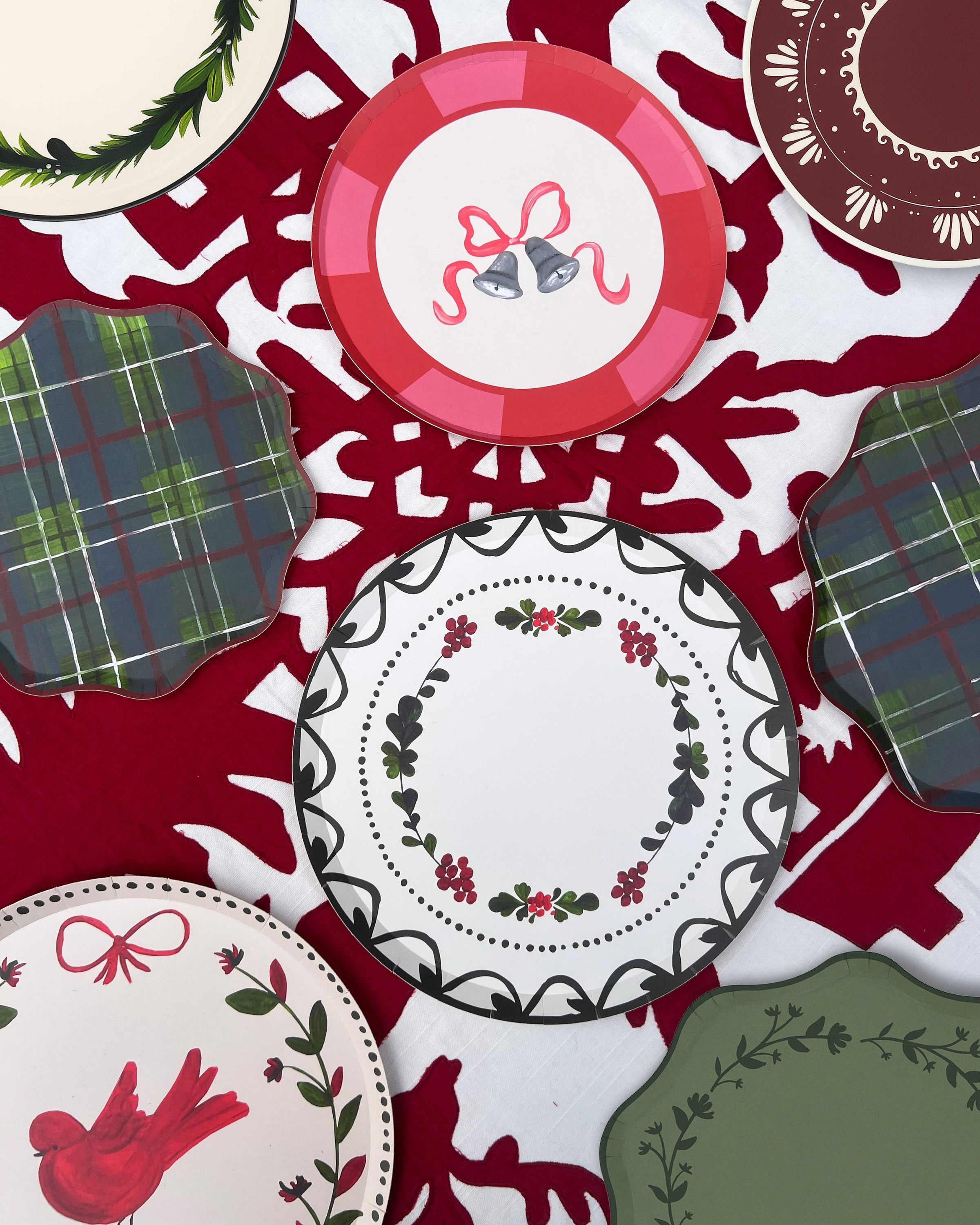 Festive Fête Dinner Plate Set of 12 - Mistletoe