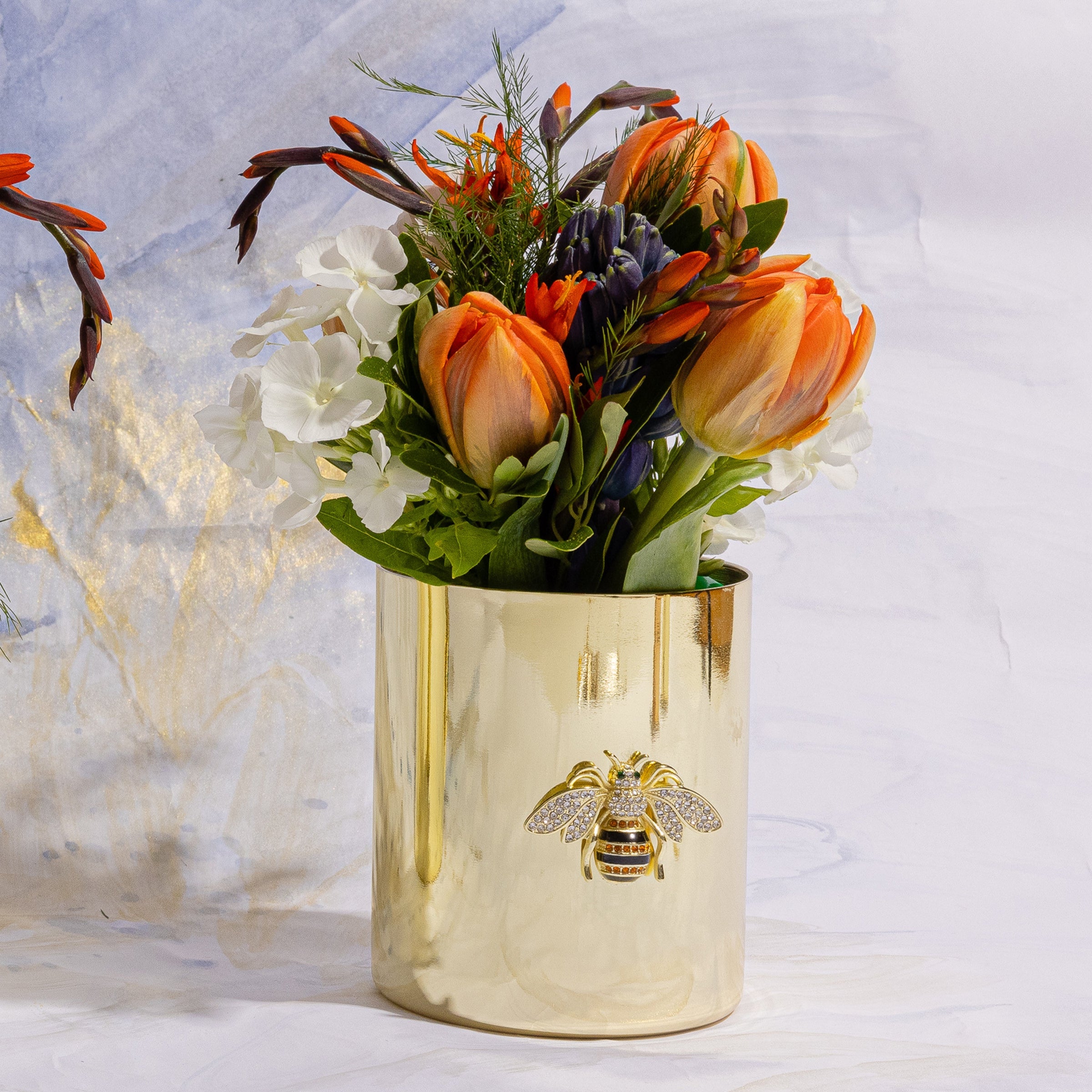 Large Stripey Bee Pot
