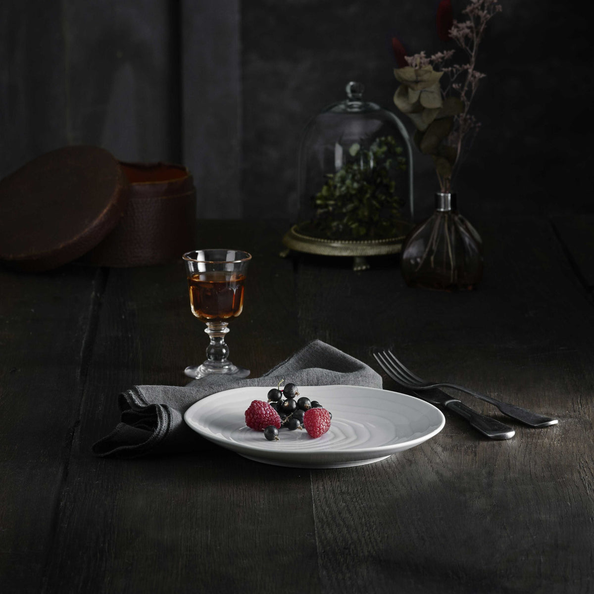 Teck 6.5" White Dessert Plate (Set of 4)
