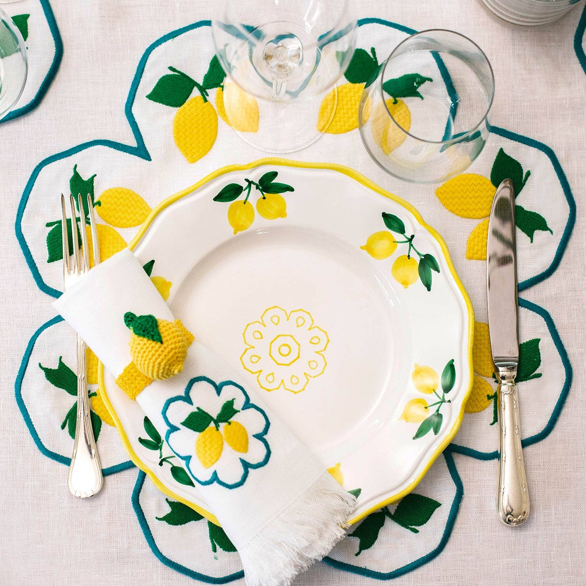 DEEP PLATE LEMONS