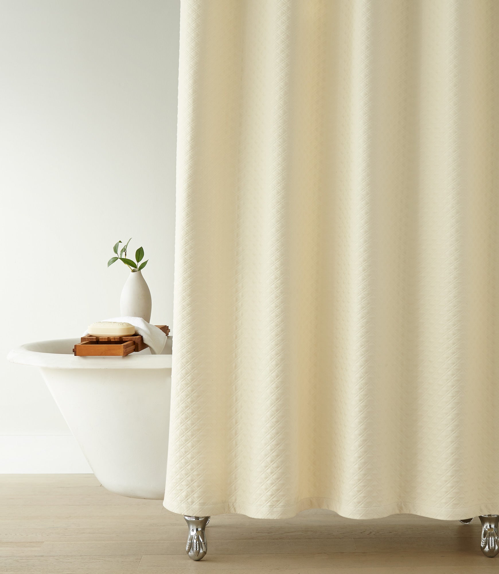 Alyssa Matelassé Shower Curtain
