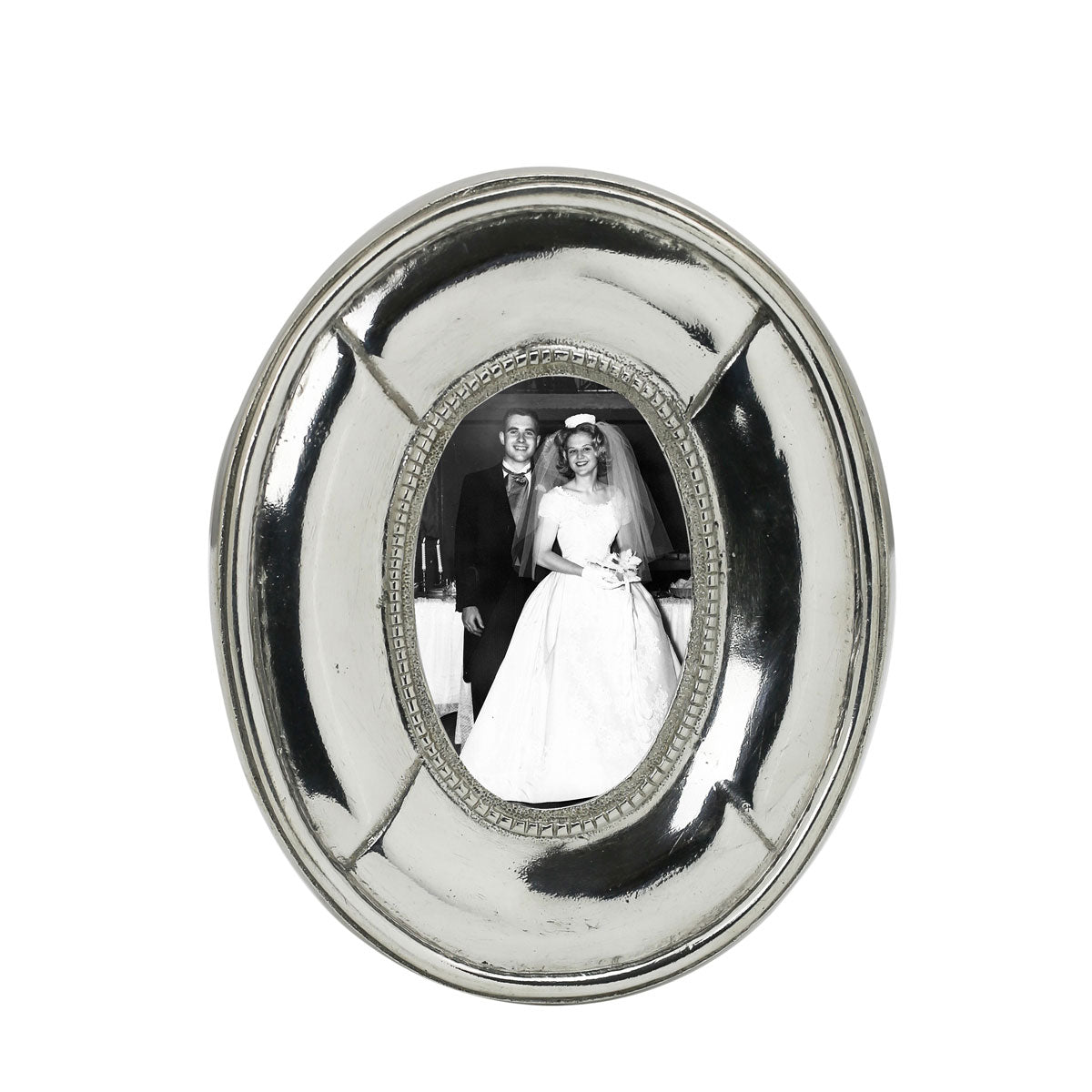 Caroline Oval Beaded Frame