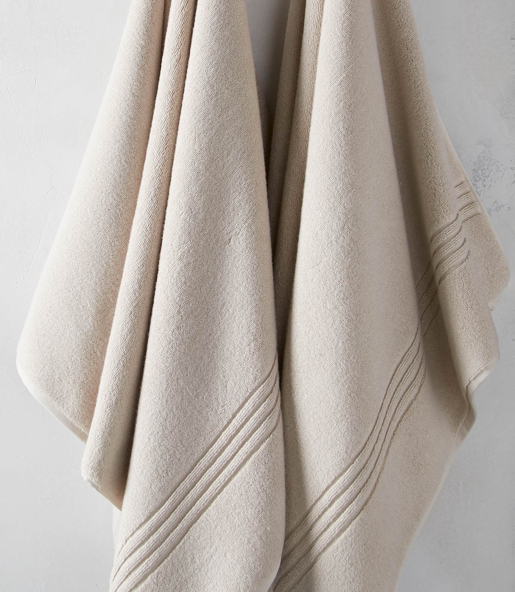 Chelsea Plush Bath Towel