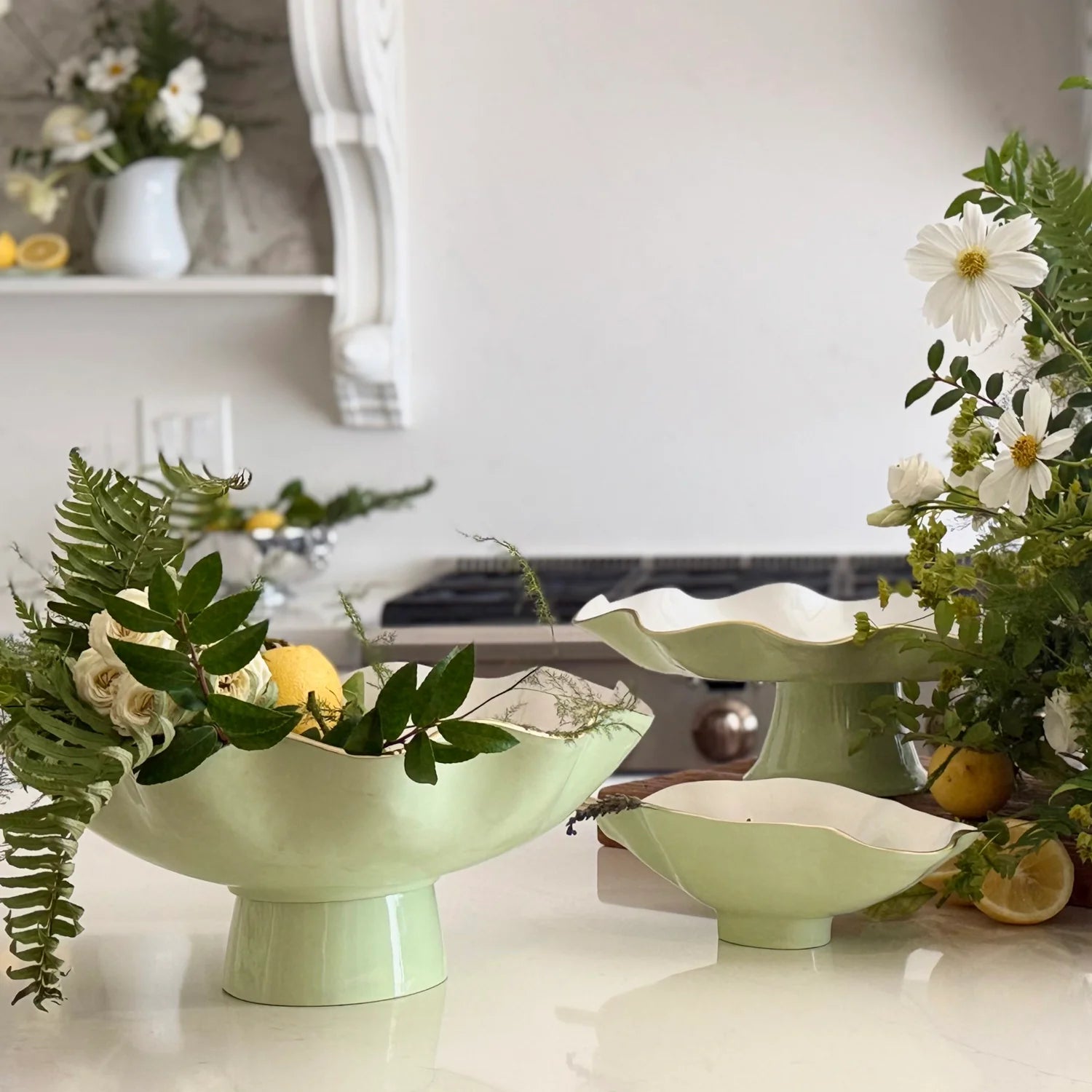 Encanto Carola Large Pedestal Bowl