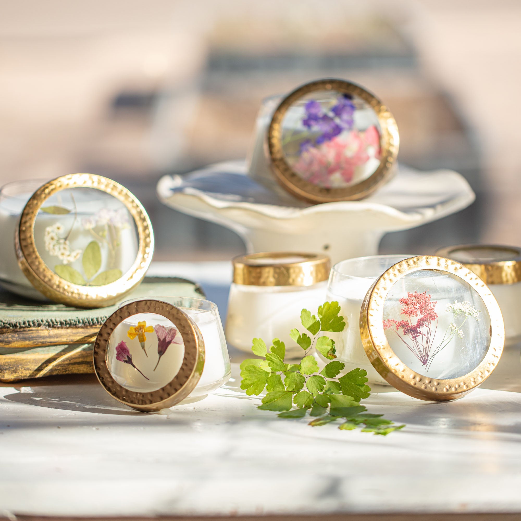 Honey Tobacco Medium Pressed Floral Candle