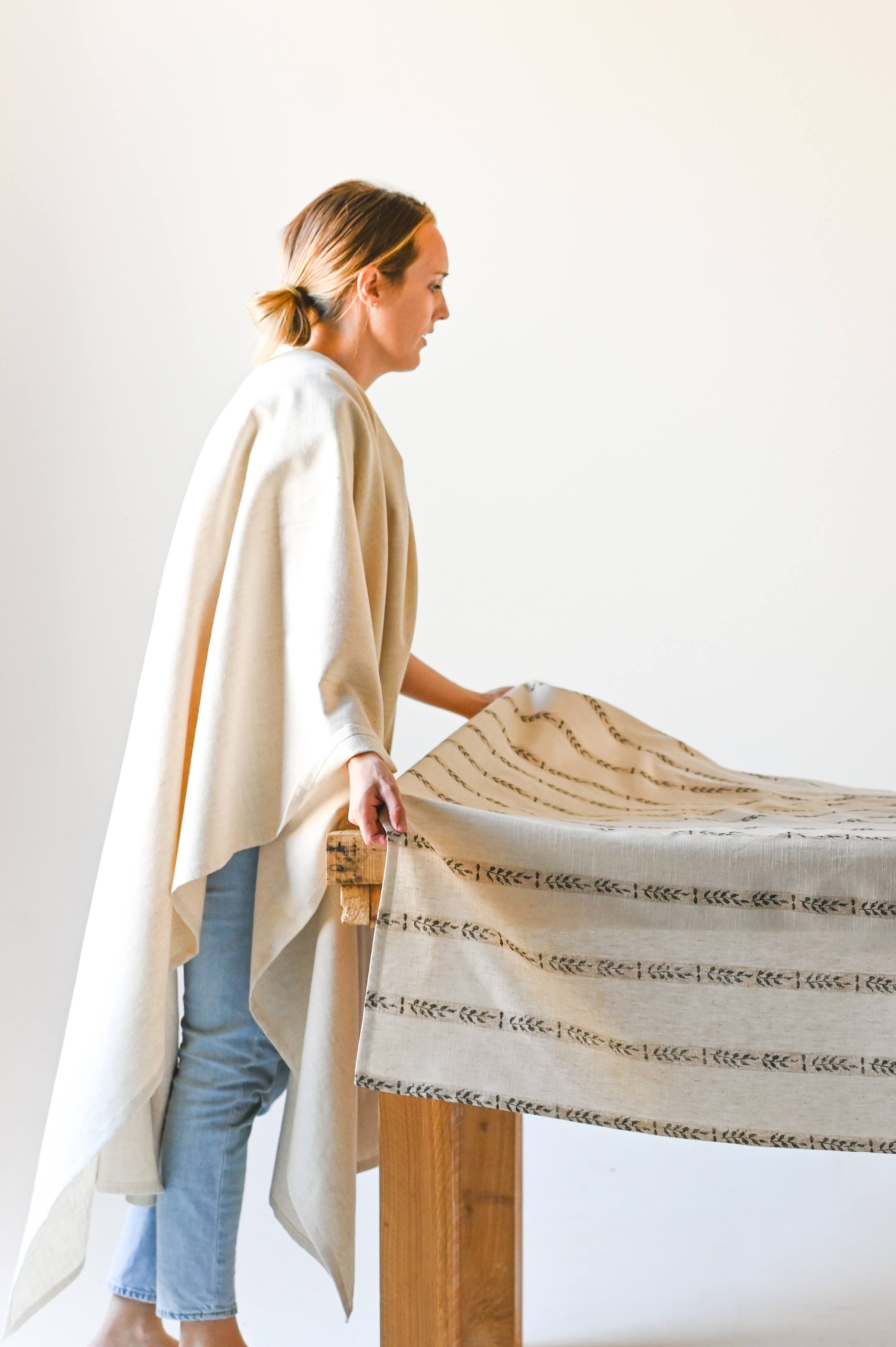 Walnut Leaf Tablecloth
