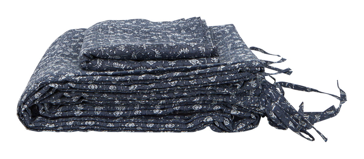 Leona Duvet