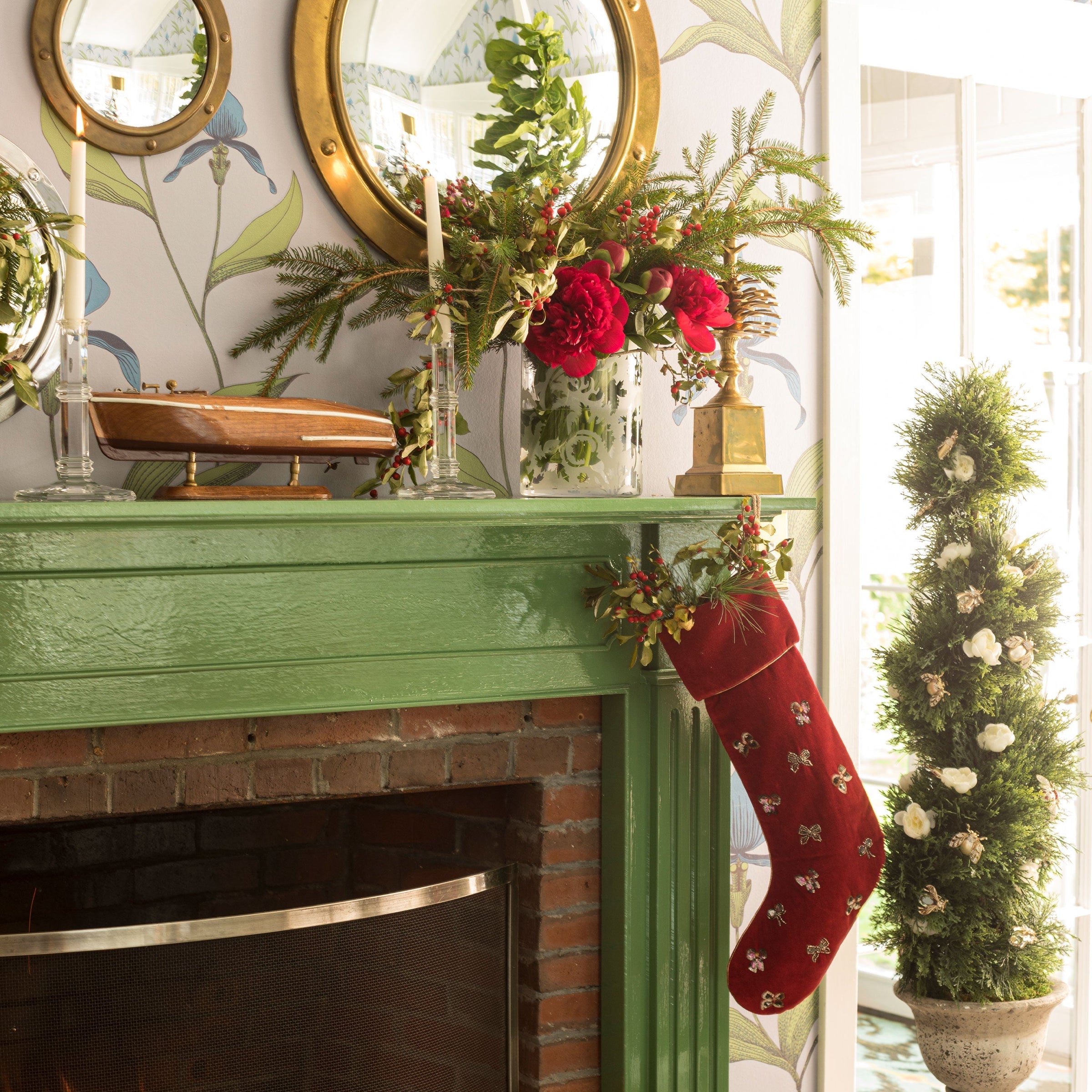 Sparkle Bee Stocking - Berry Pink