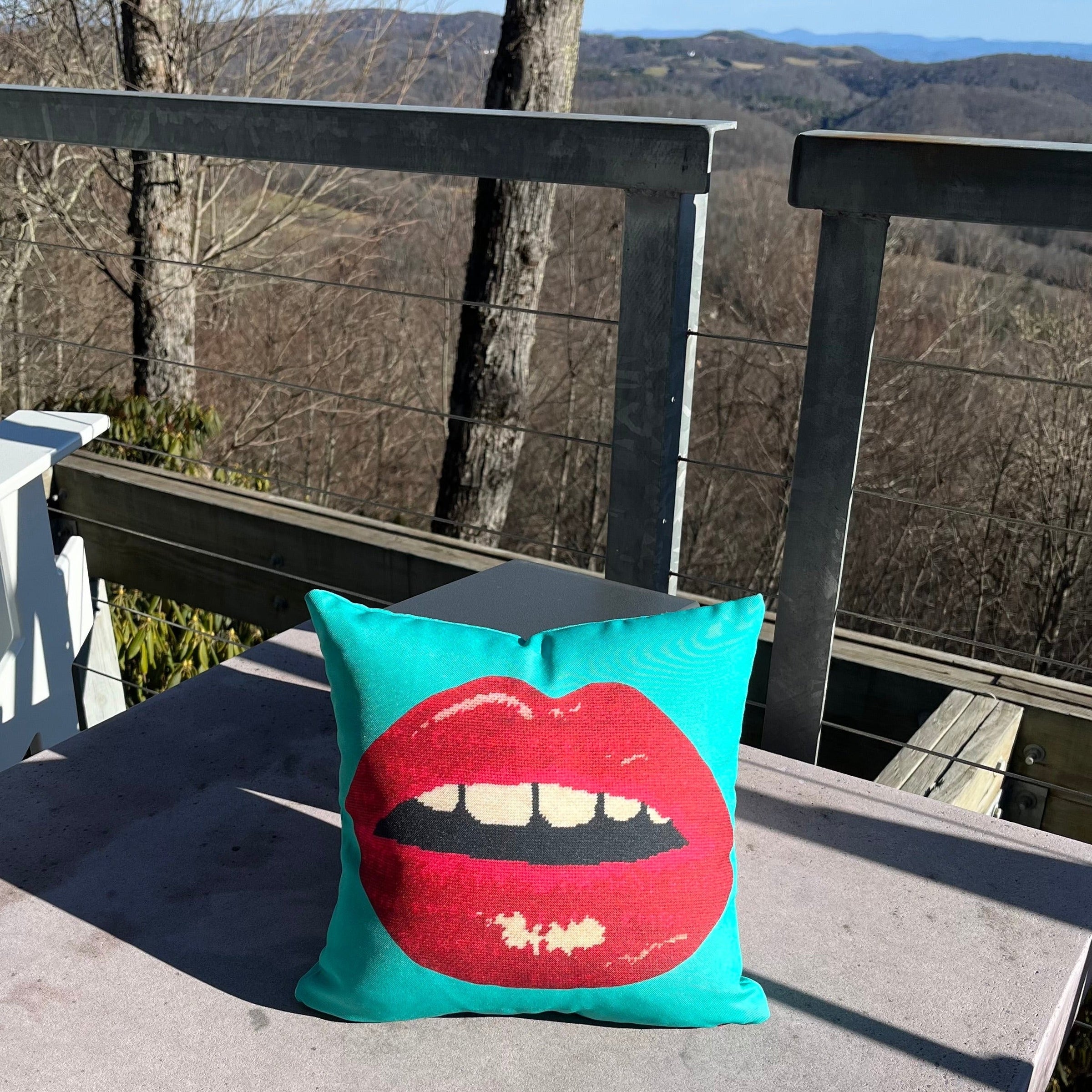 Embrasse Moi - Outdoor Pillow