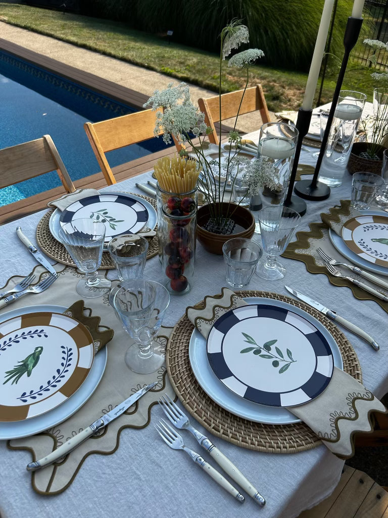 The Figata Placemat Set of 4 - Ecru / Olive
