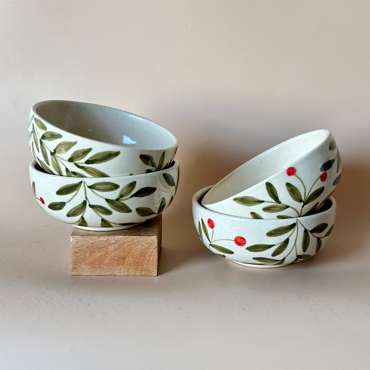 Olive Holly Leaf Bowl | Handpainted Stoneware | 2.5 x 5.5 in (Set of 2)