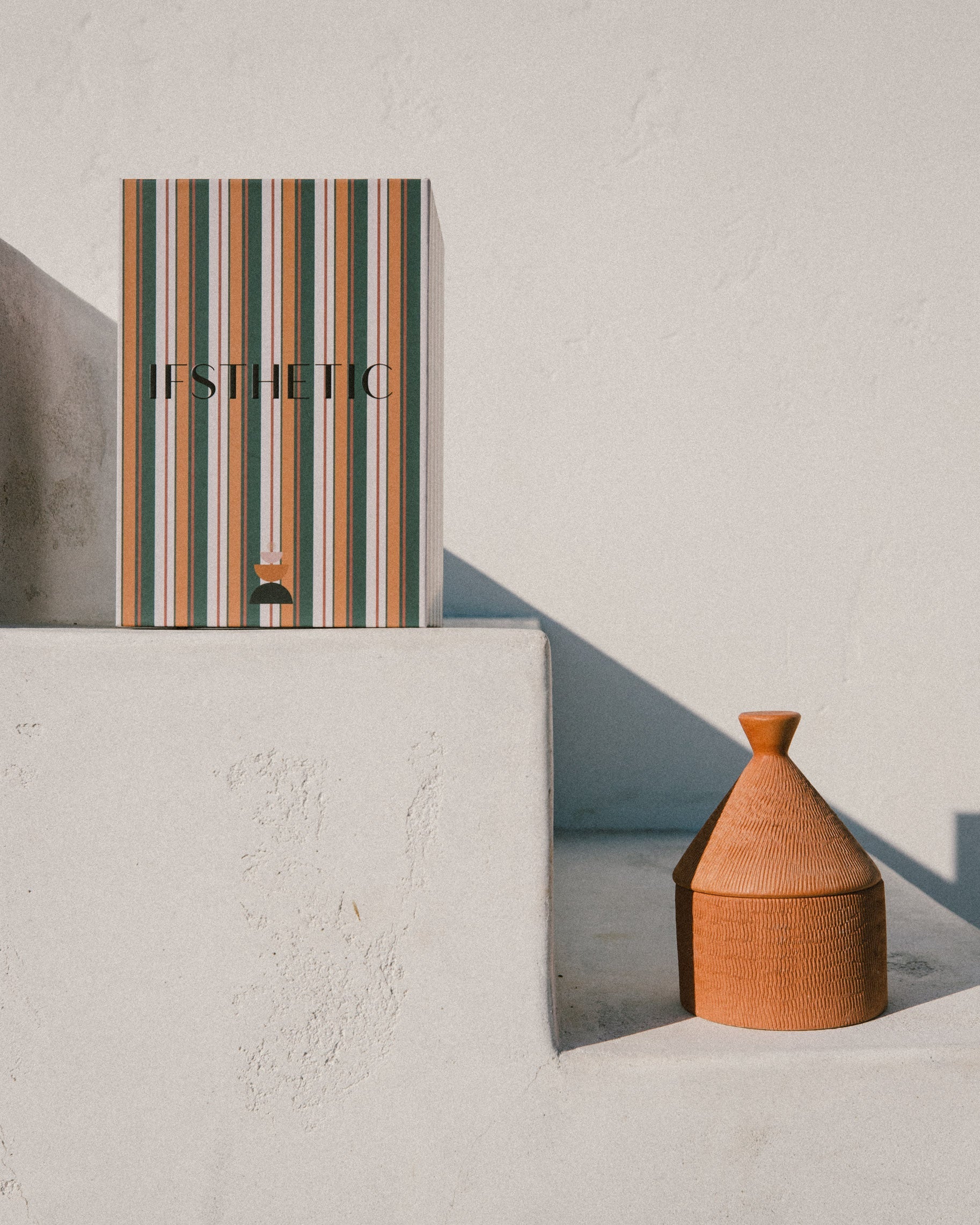 ÌHÉ Soy Candle - Saharan Clay