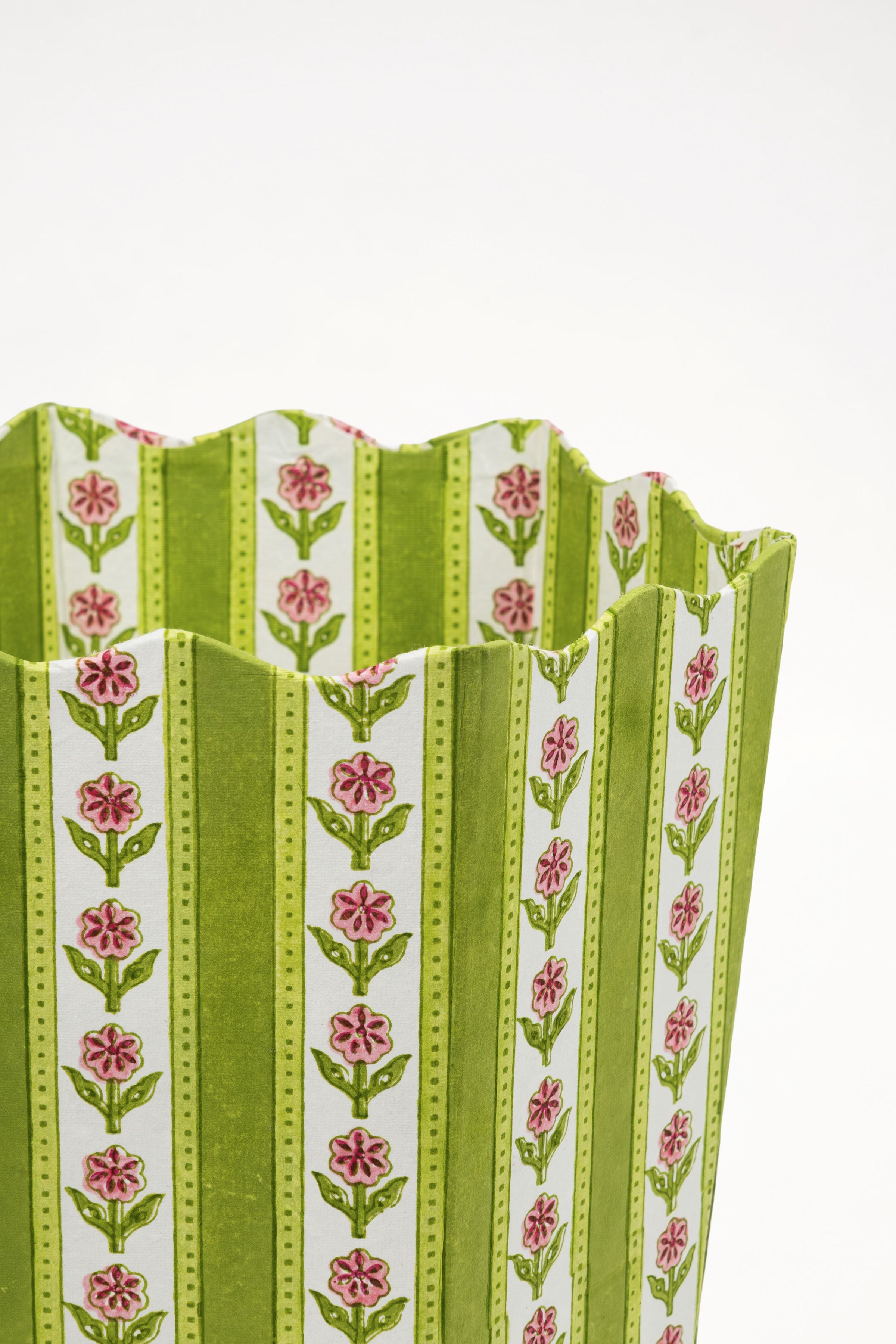 Cottage Garden Blockprint Scallop Waste Bin / Storage Bin in Green