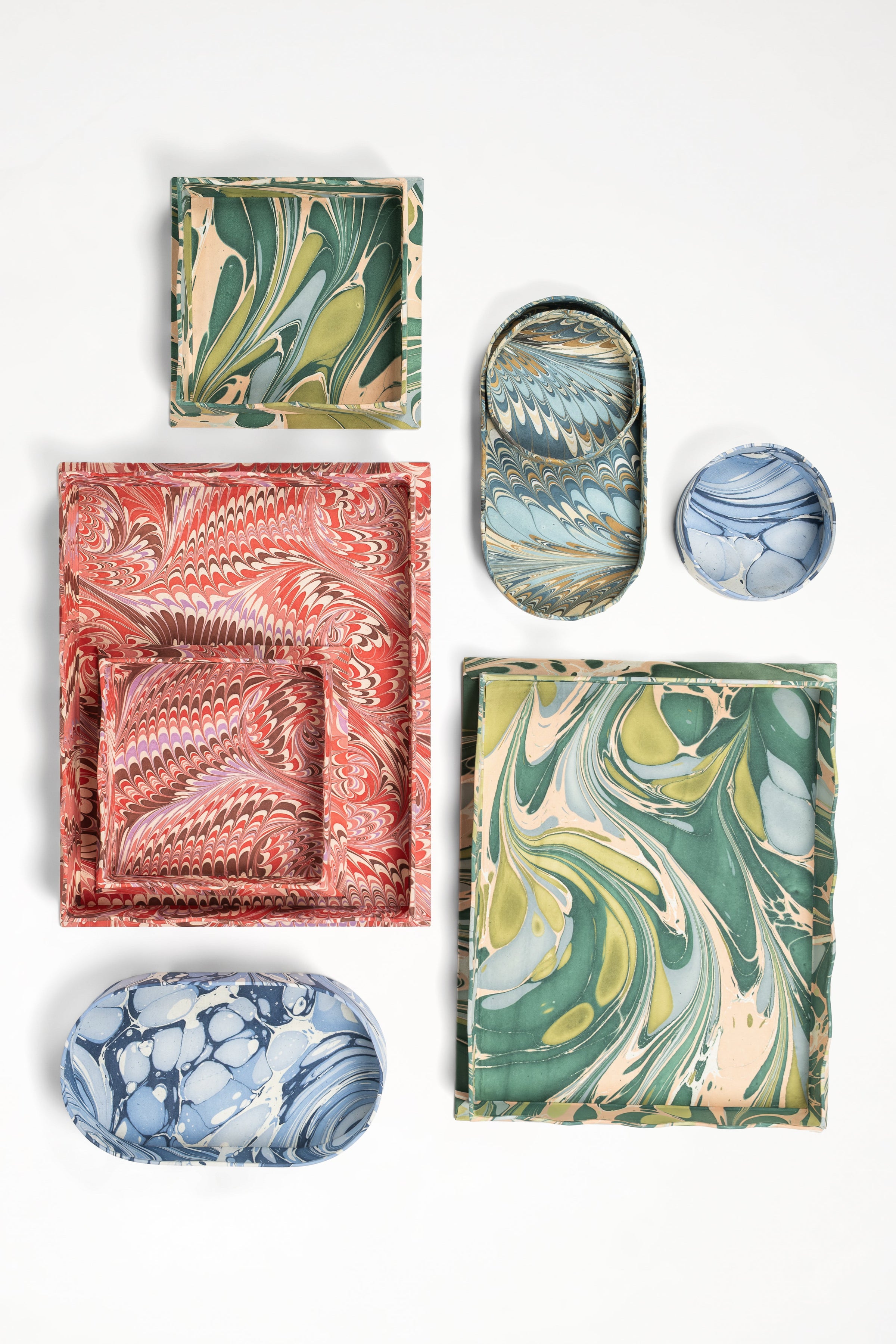 Nesting Scalloped Hand-Marbled Oval Desk Tray Set in Nila Feathers