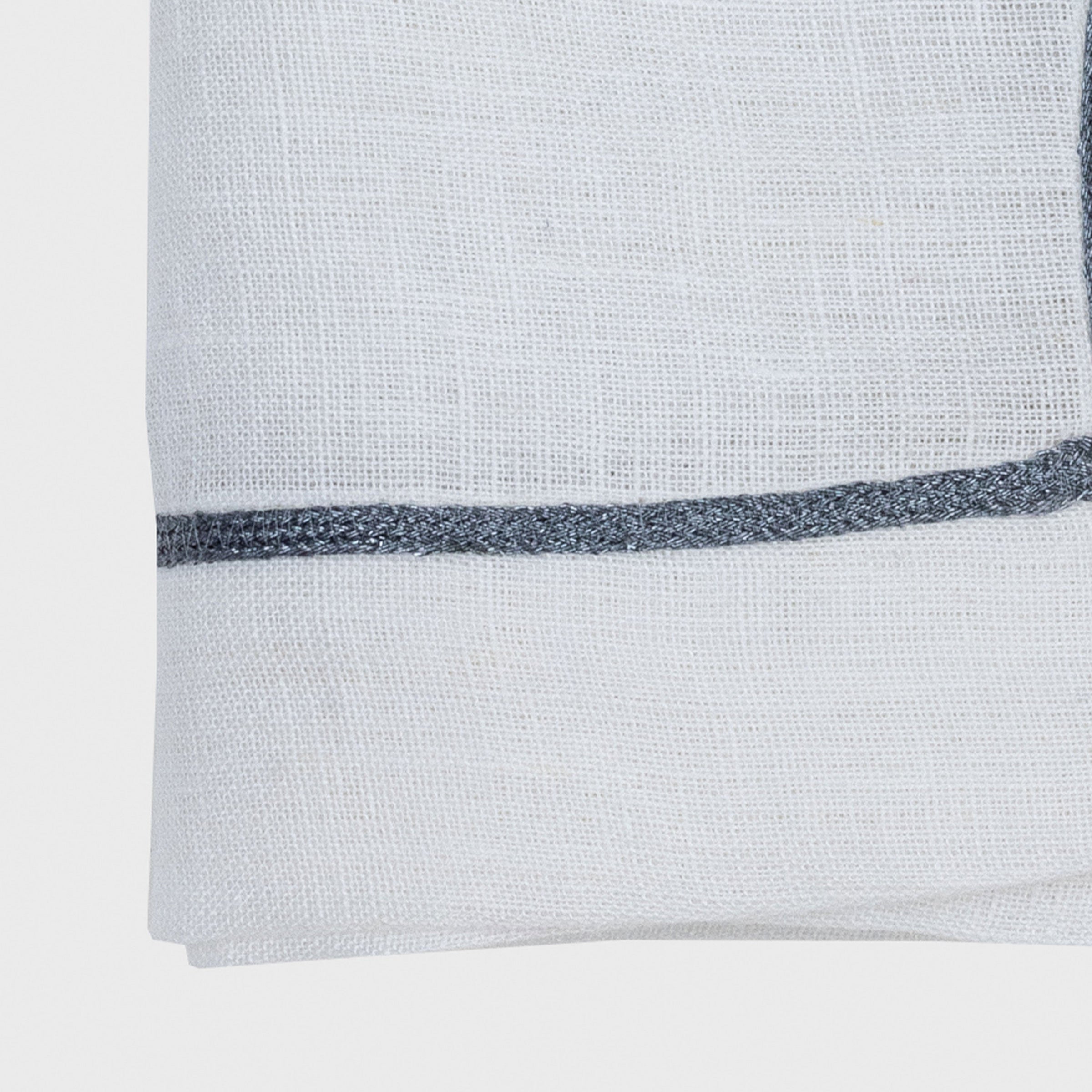 Gunmetal Trim Linen Dinner Napkins - White (Set of 2)