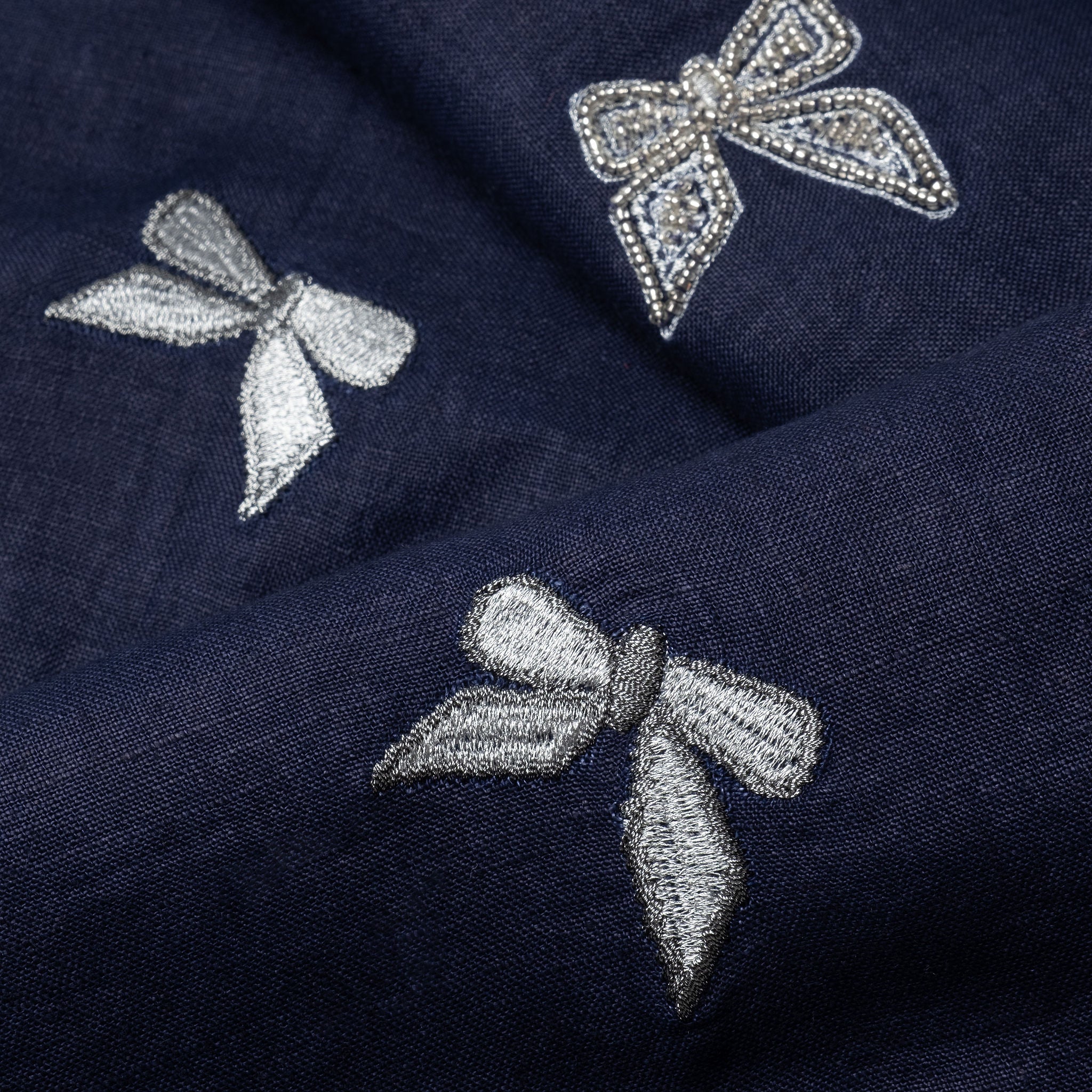 Bow Table Runner - Dark Navy (XL)