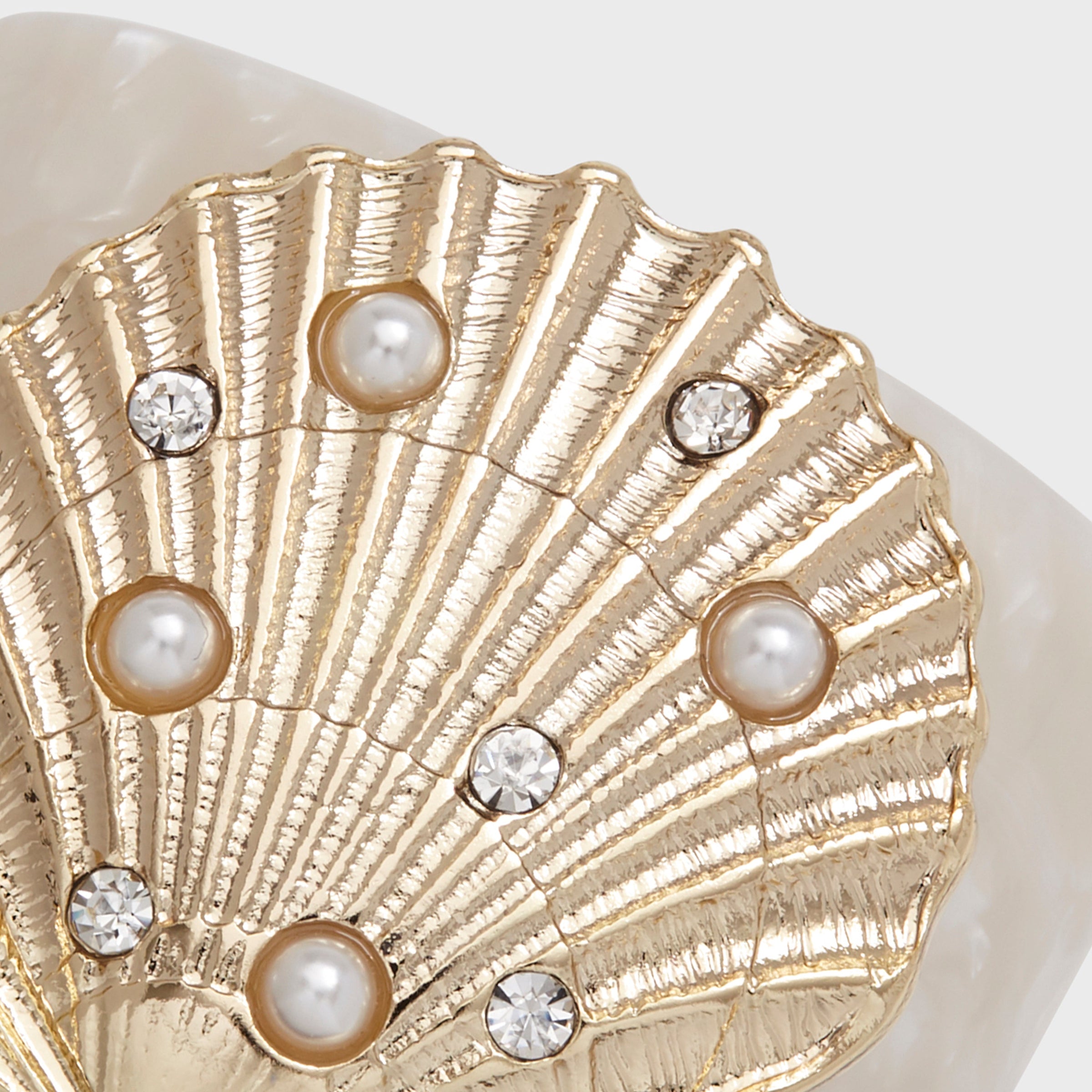 Shell Resin Napkin Rings - Pearly White (Set of Four)