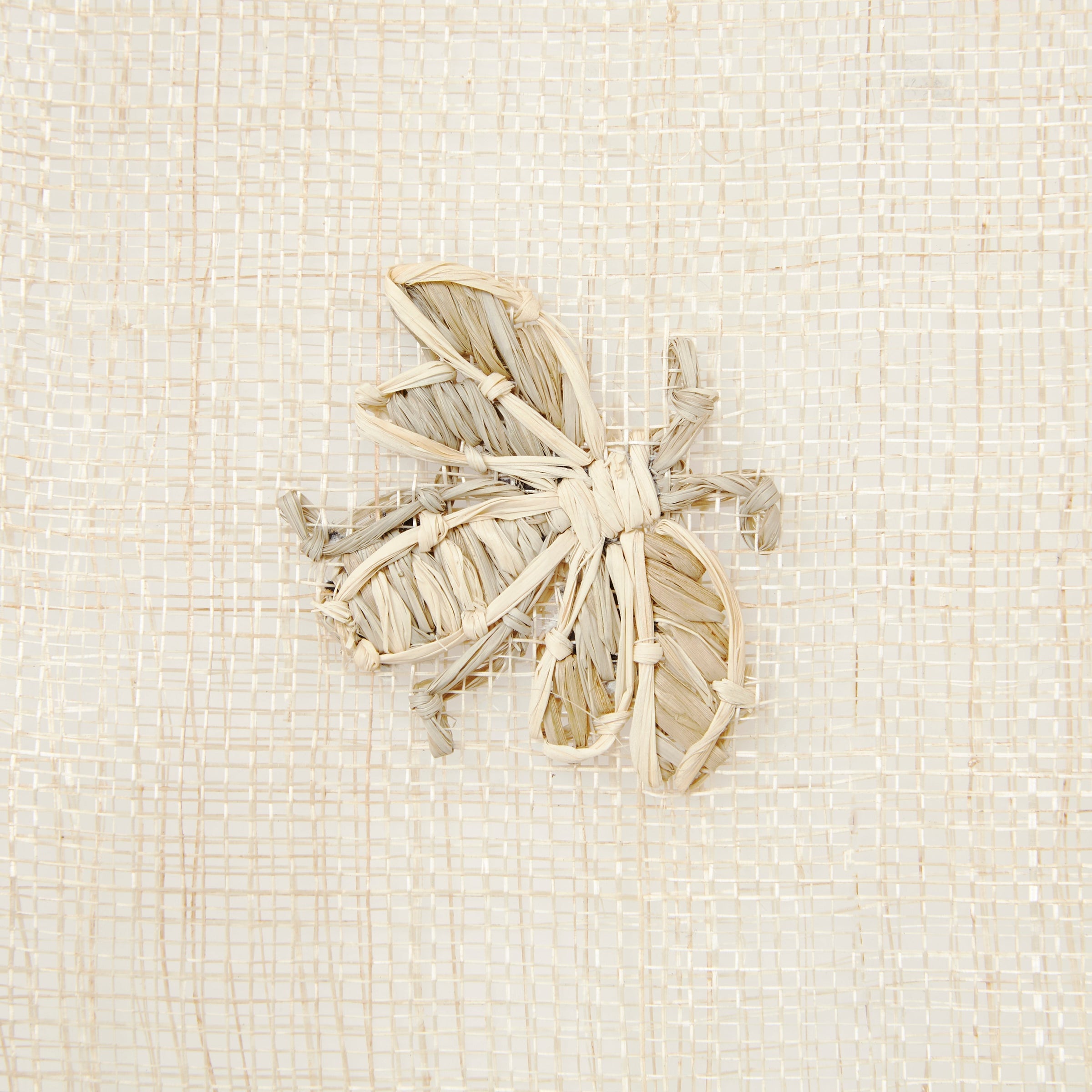 Straw Bee Table Runner