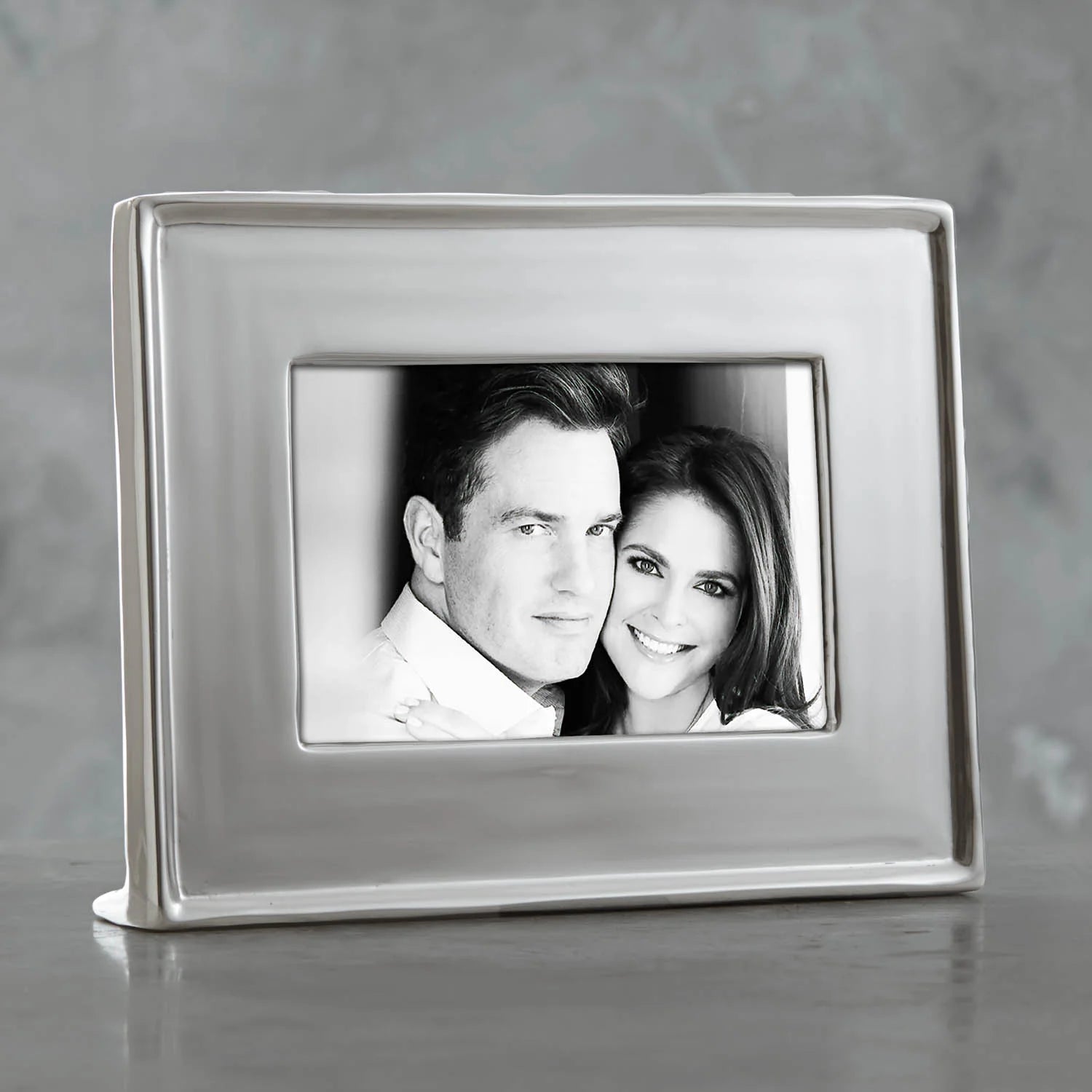 Jason 4" x 6" Horizontal Frame