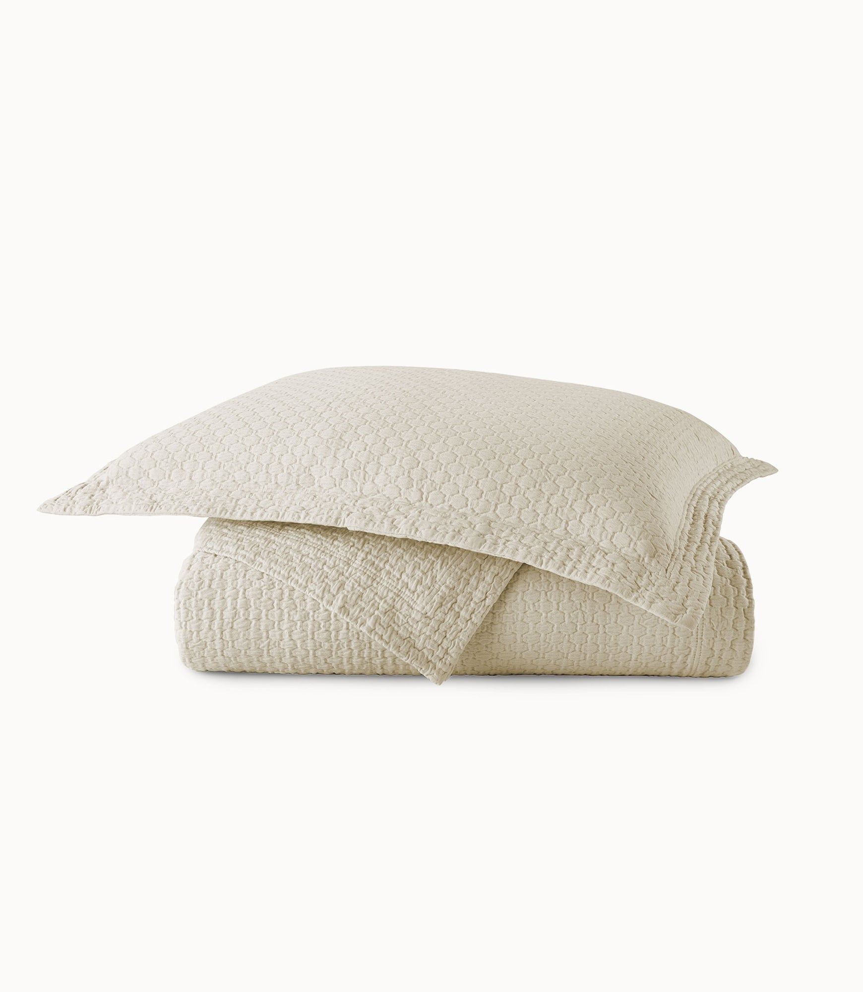 Juliet Matelassé Coverlet