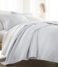 Juliet Matelassé Coverlet