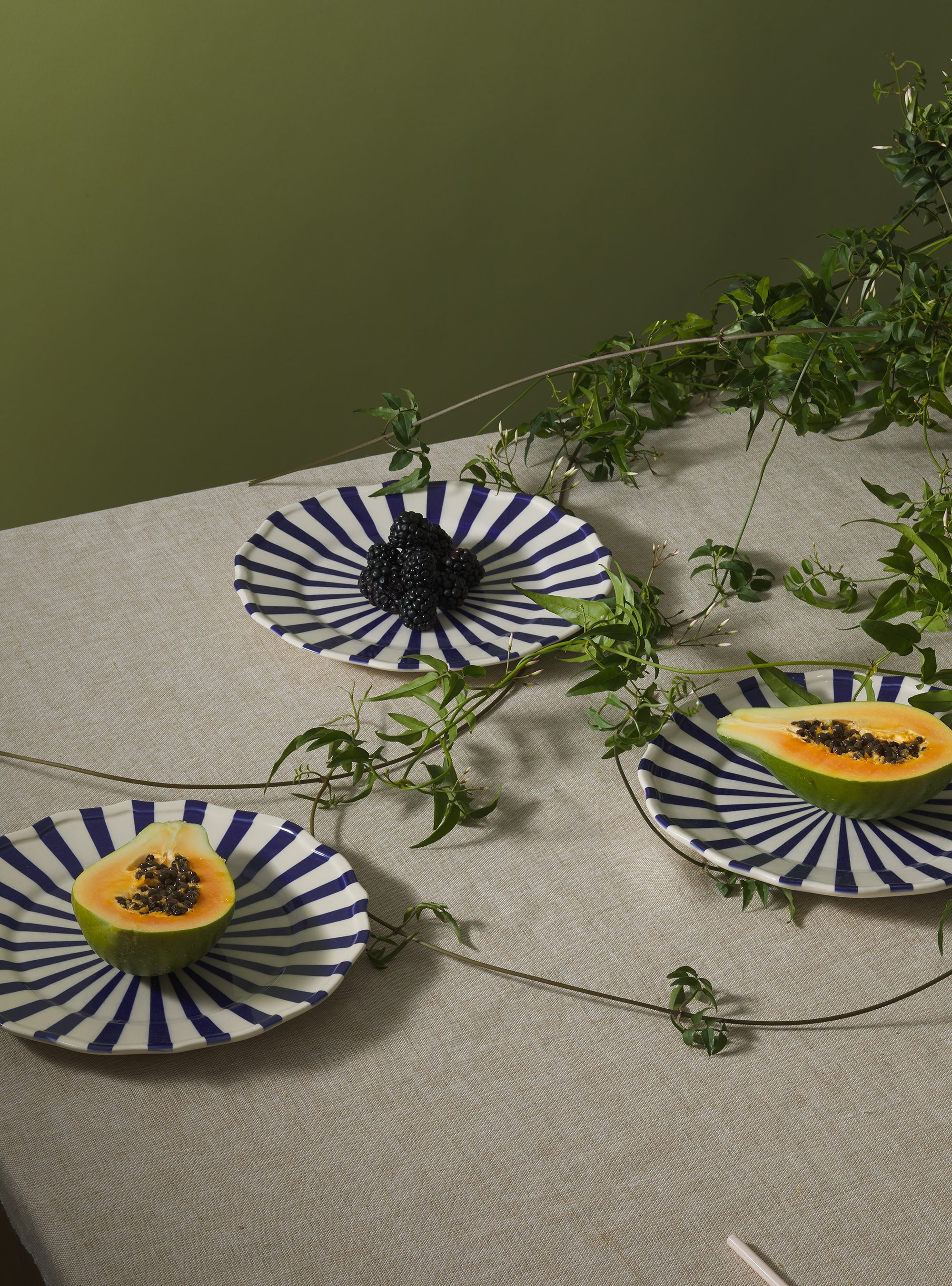 Mafalda 12 Piece Dinnerware Set with Pasta Bowl - Special Edition