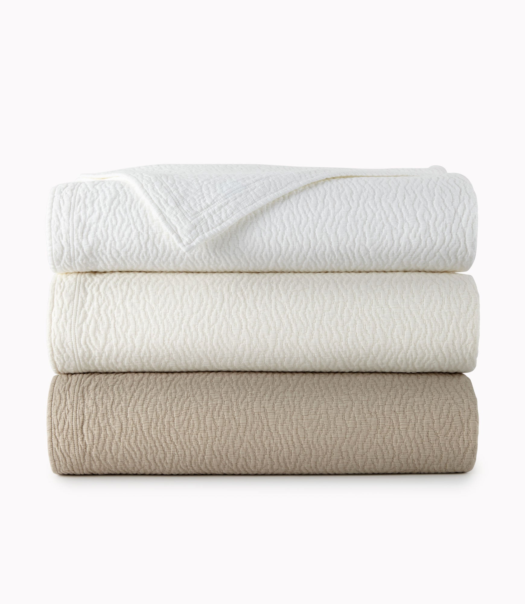 Mia Stonewashed Matelassé Coverlet