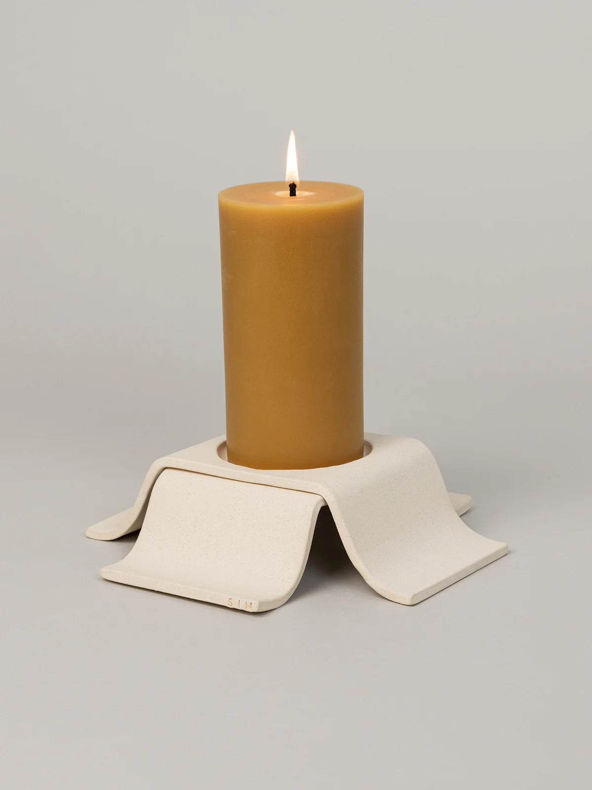 Noor Pillar Candleholder