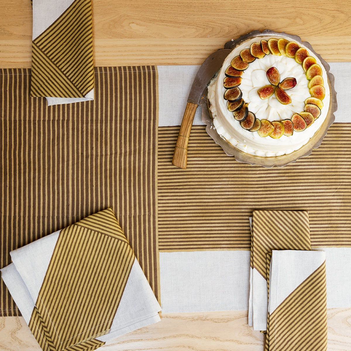Nutmeg Crosshatch Table Runner