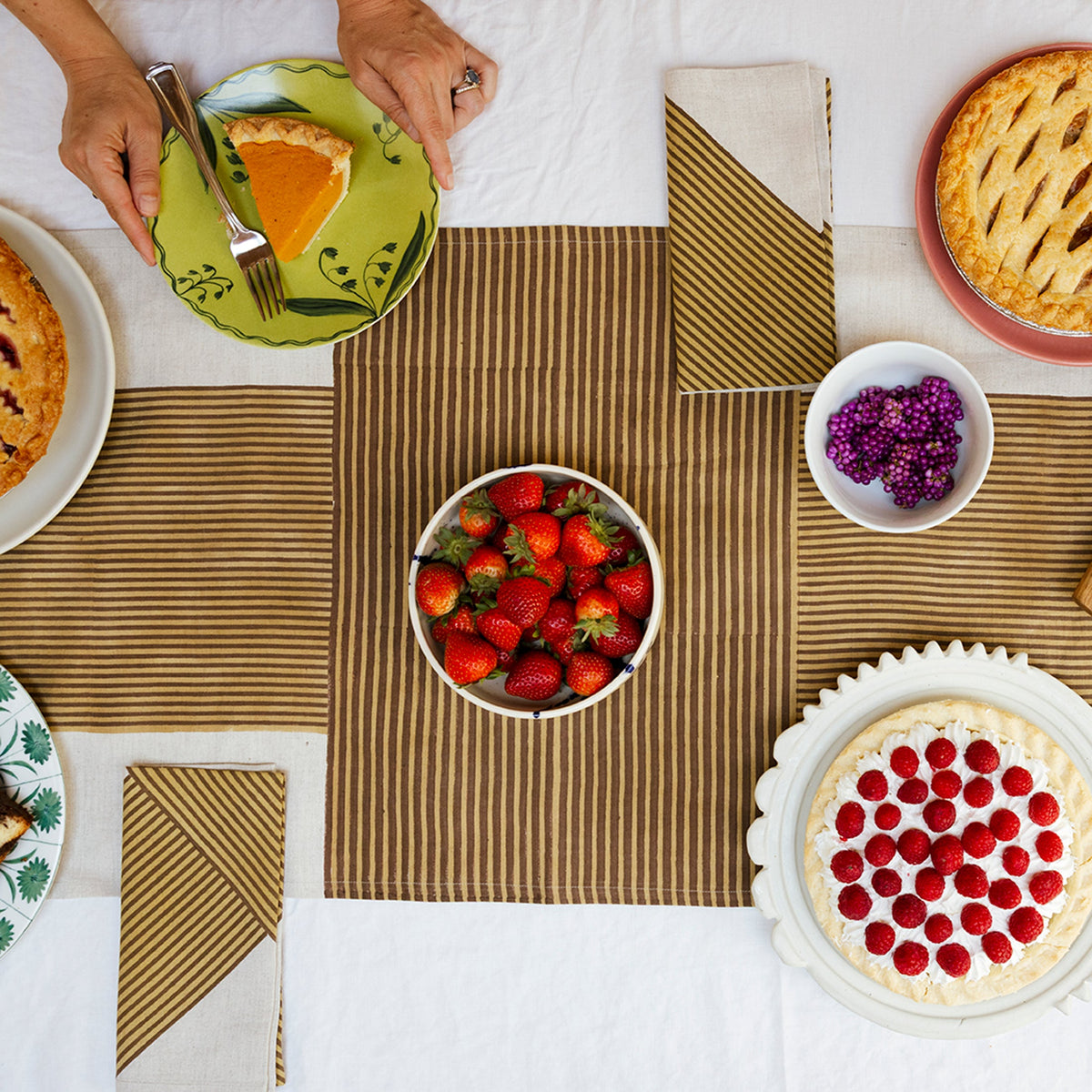 Nutmeg Crosshatch Table Runner