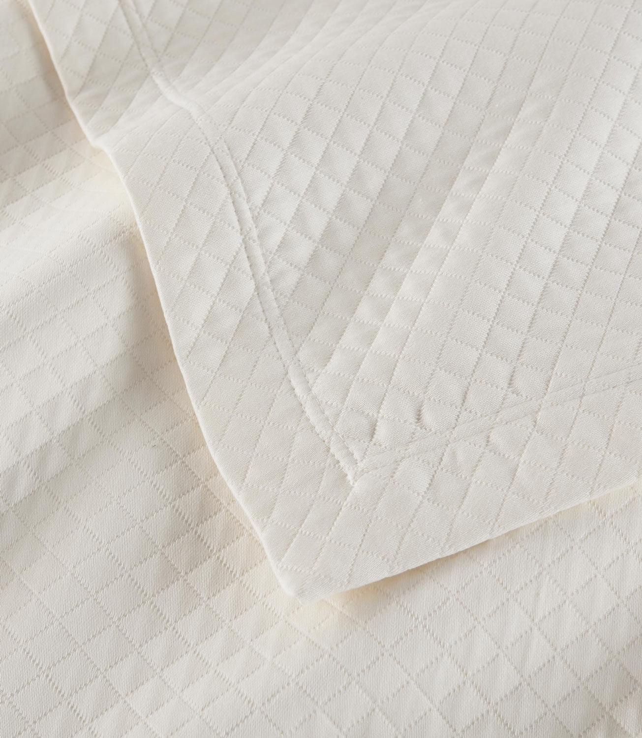 Oxford Matelassé Coverlet