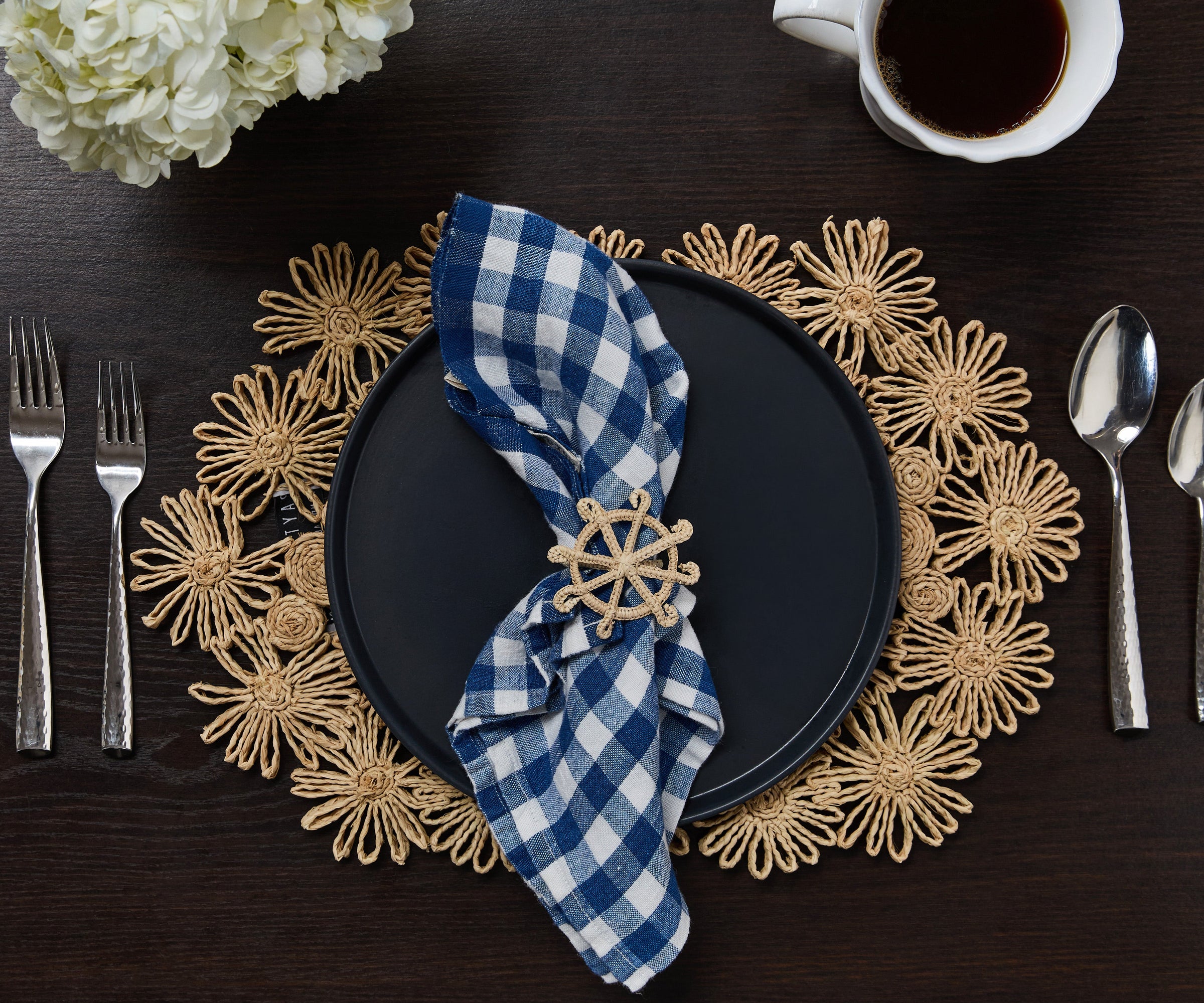 Coastal Ship Wheel Napkin Ring – 2.5” Handwoven Iraca Palm – Nautical Table Decor from Colombia