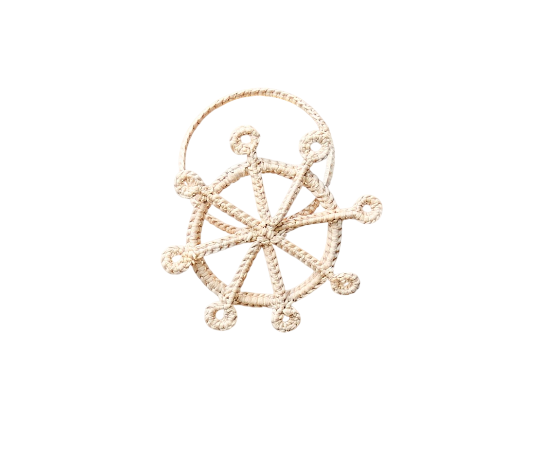 Coastal Ship Wheel Napkin Ring – 2.5” Handwoven Iraca Palm – Nautical Table Decor from Colombia