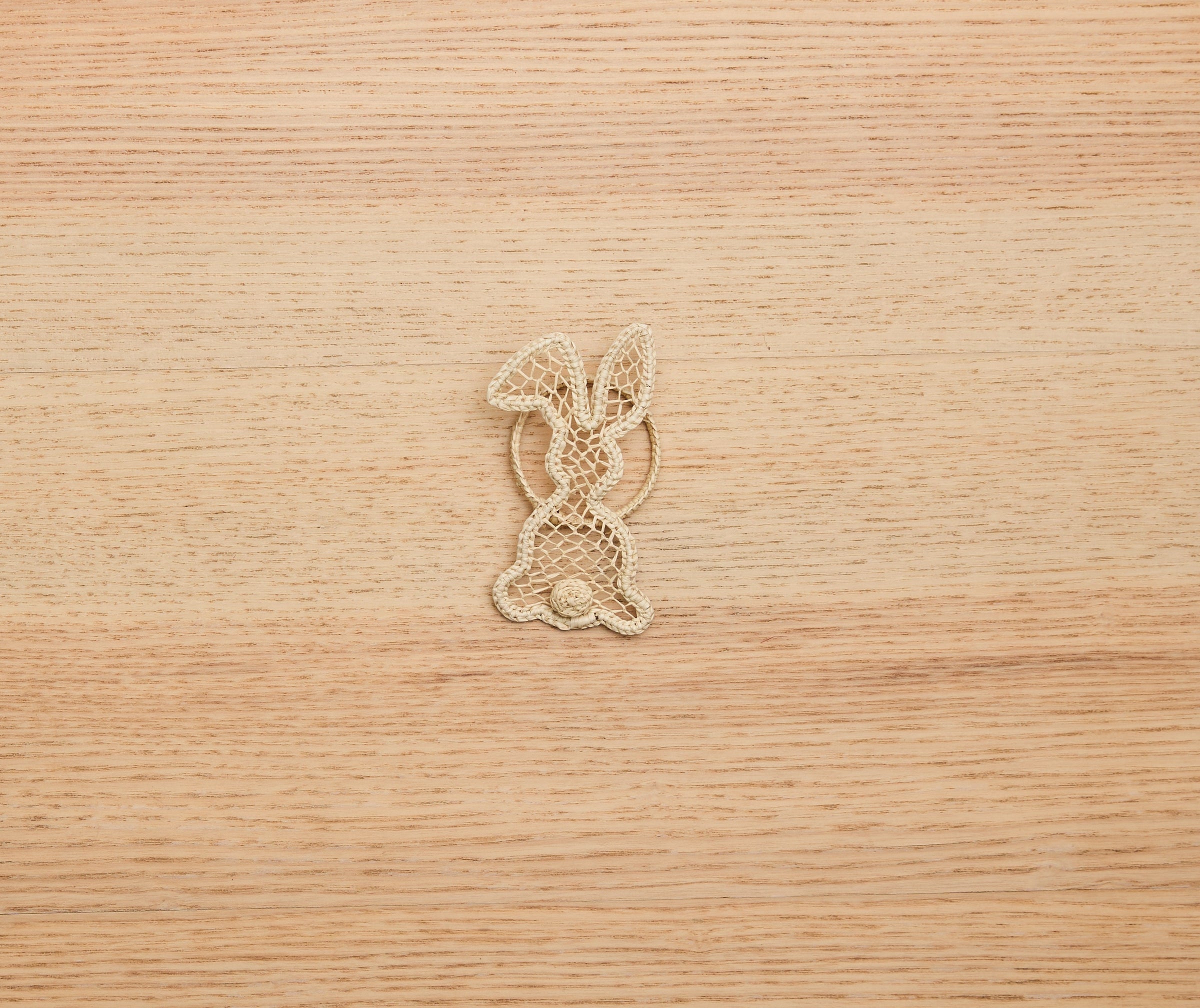 Bunny Napkin Ring – 3.5” Handwoven Iraca Palm – Artisan Spring Table Decor from Peru