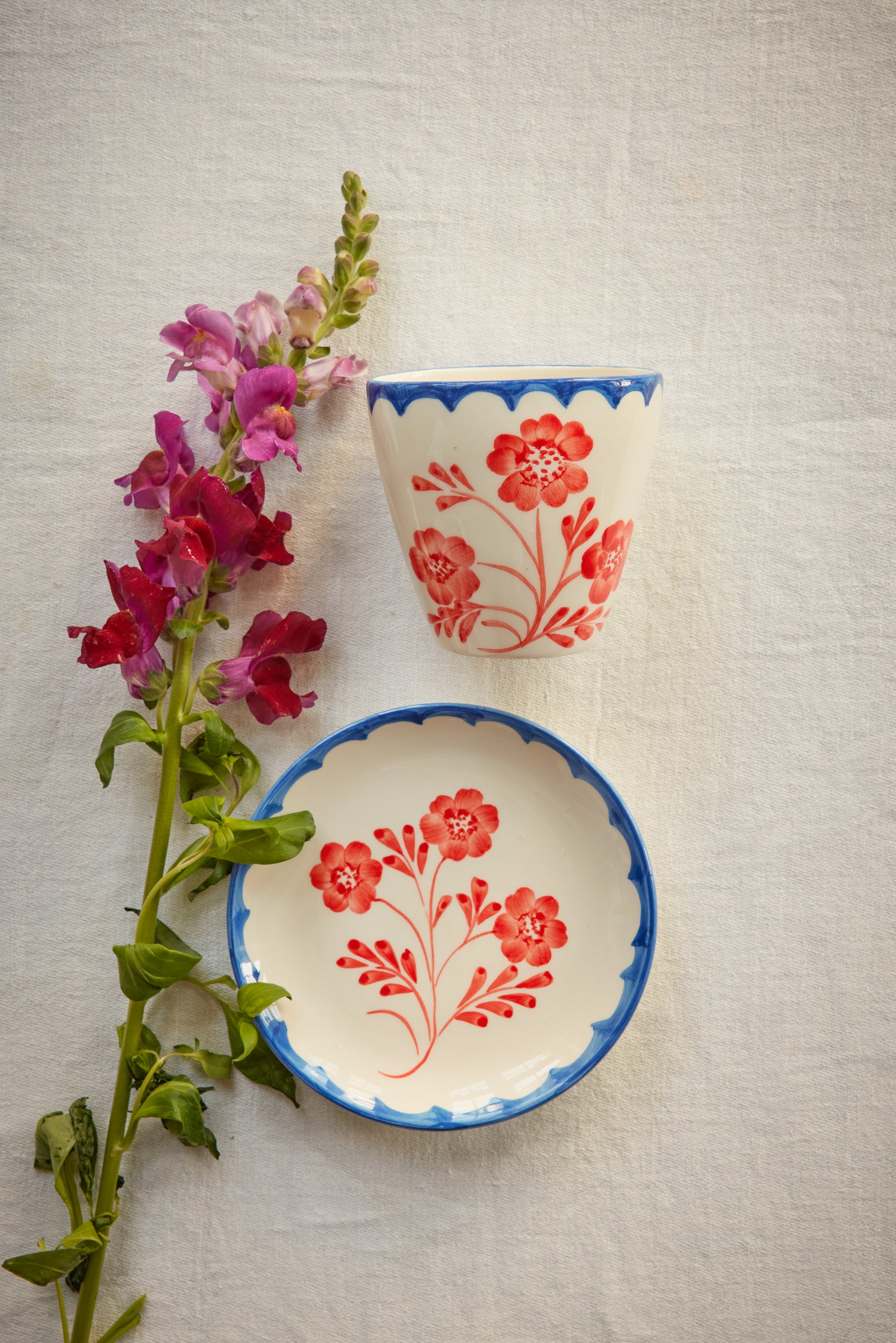 Ceramic Oval Cup with Hand Painted Vintage Flowers - 10.1 oz