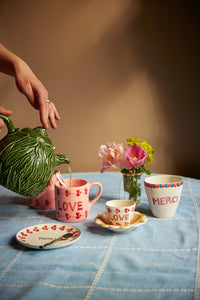 Ceramic Teapot with Embossed Kale Design - Hand Painted - 1,6L / 54.1 oz