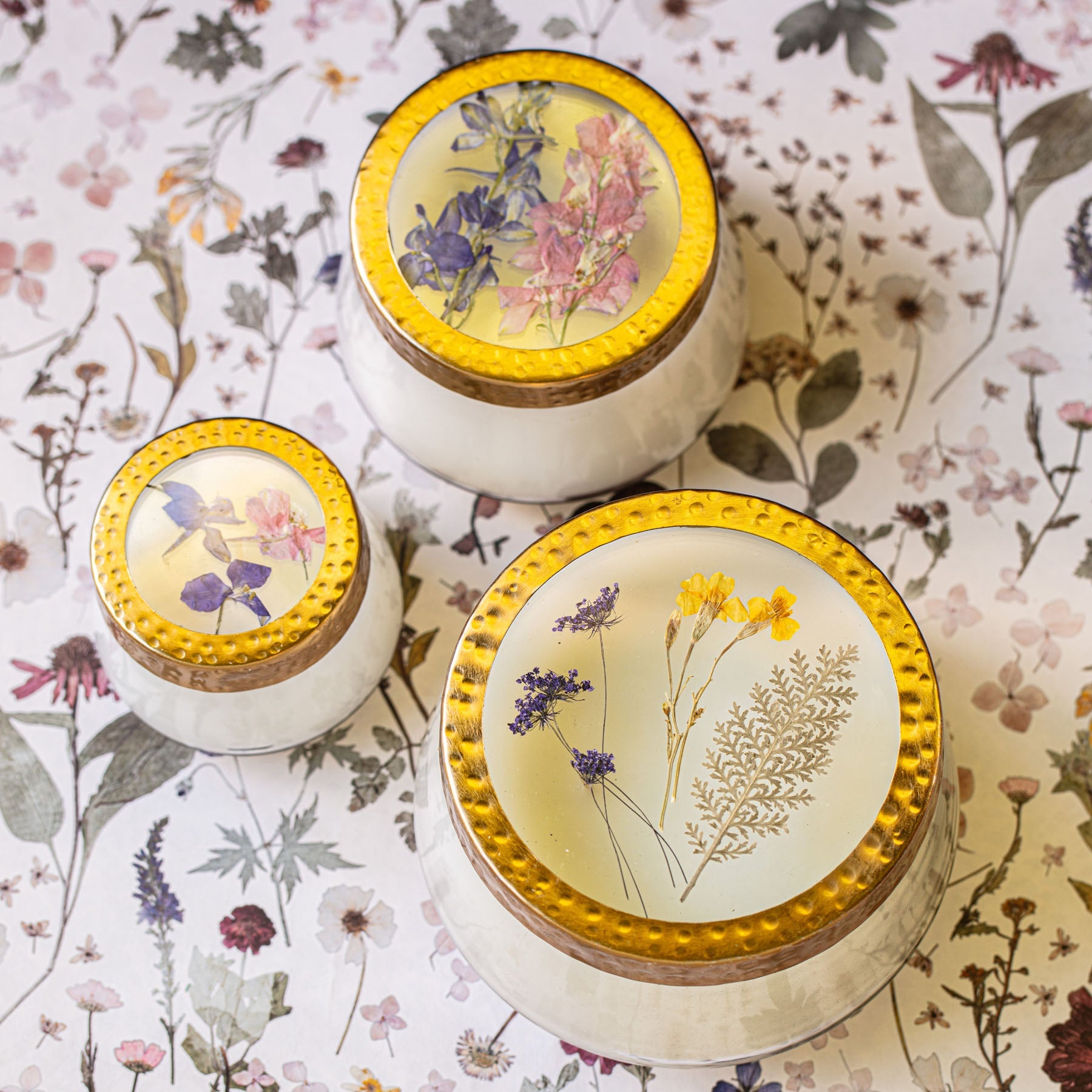 Roman Lavender Large Pressed Floral Candle