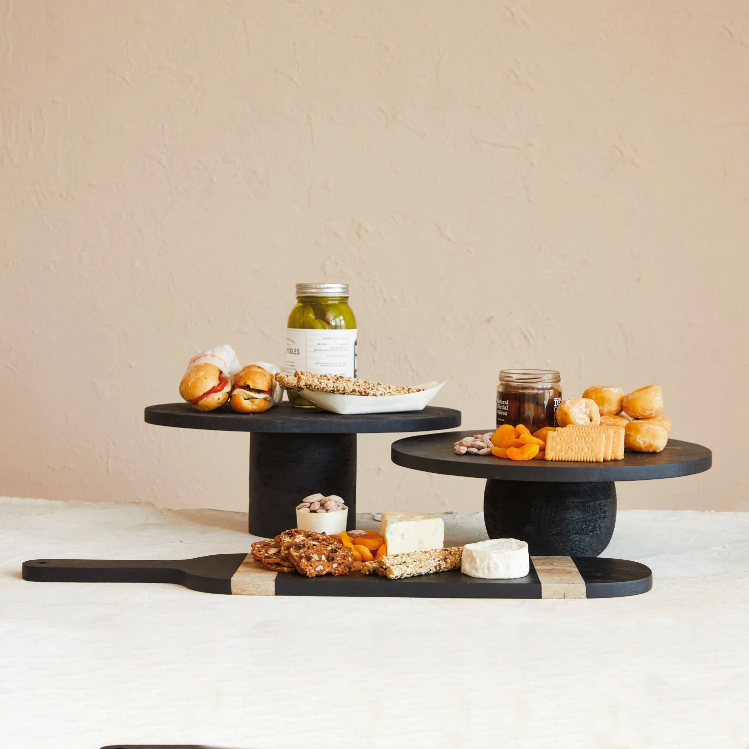 Everest Black Cake/Pedestal Trays
