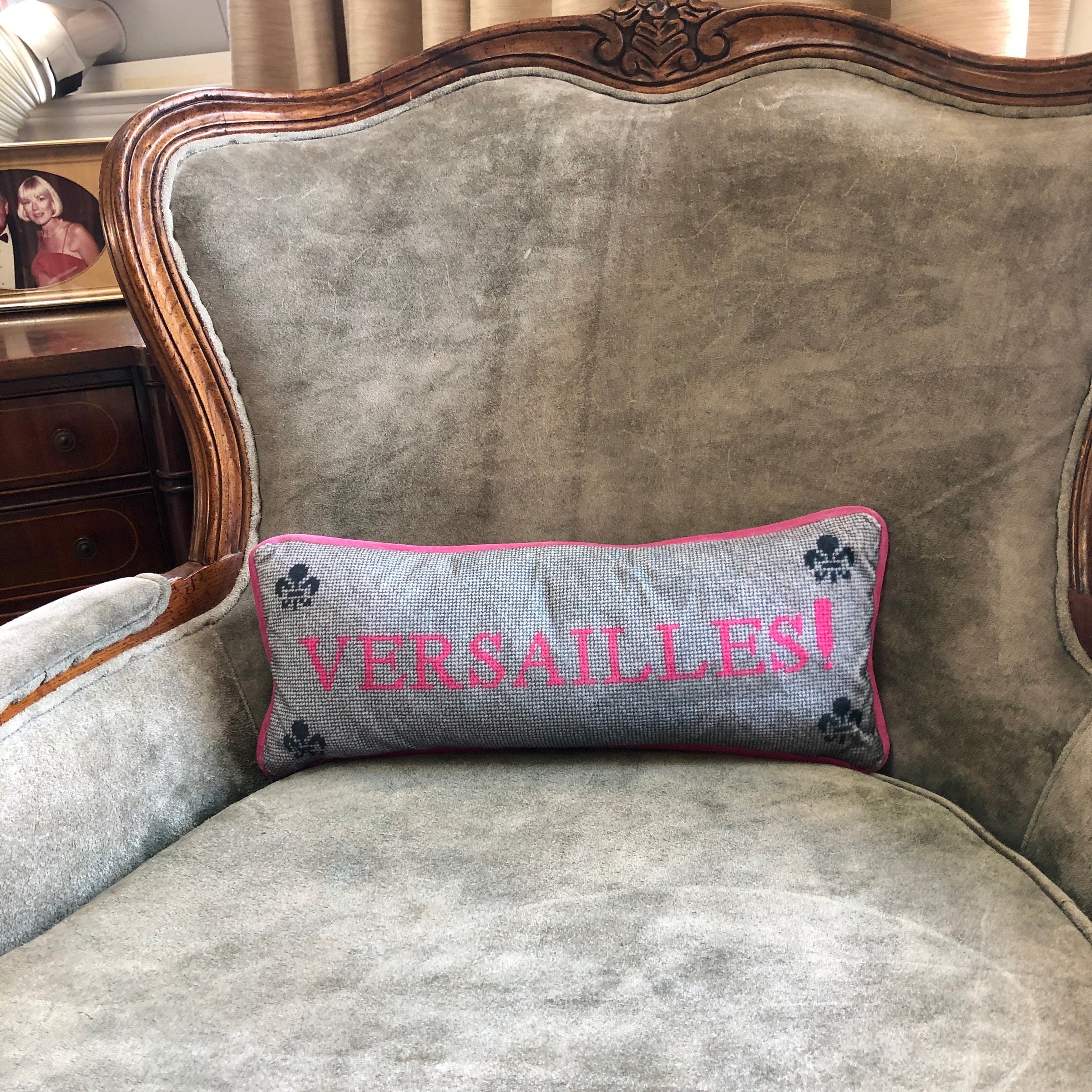VERSAILLES! - Velvet Pillow