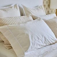 Essential Piping Pillowcase Set
