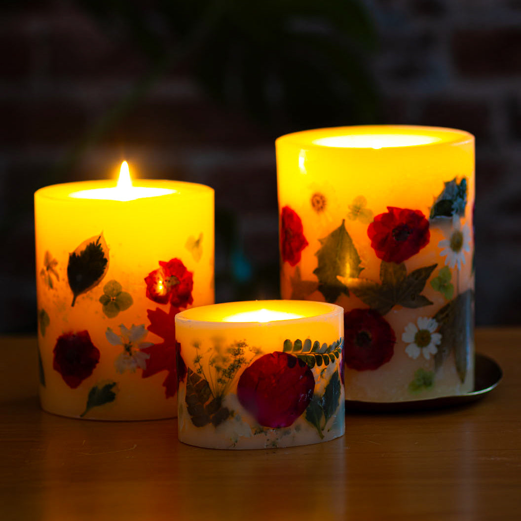 Petite Botanical Candle - Winterberry Frost