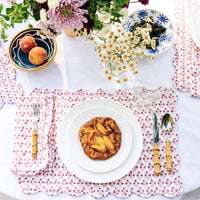 Abigail Pink Scalloped Quilted Placemat