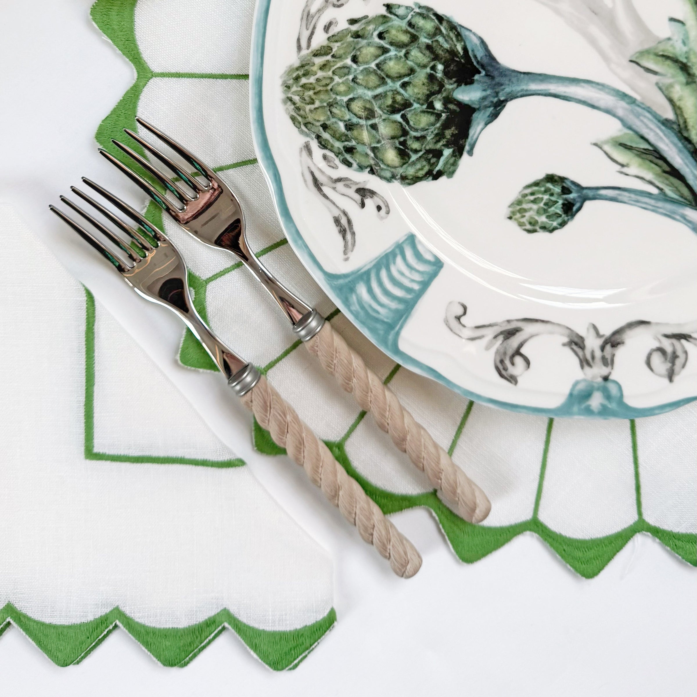 Charlotte green linen napkin (set of 4)
