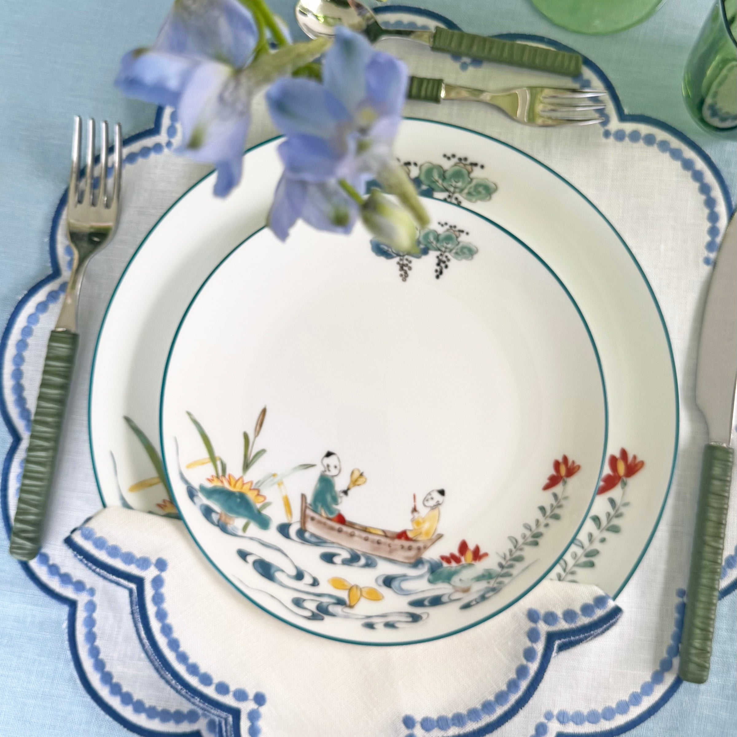 Lilibeth linen white & blue placemat (set of 4)
