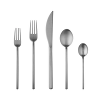 Due Flatware