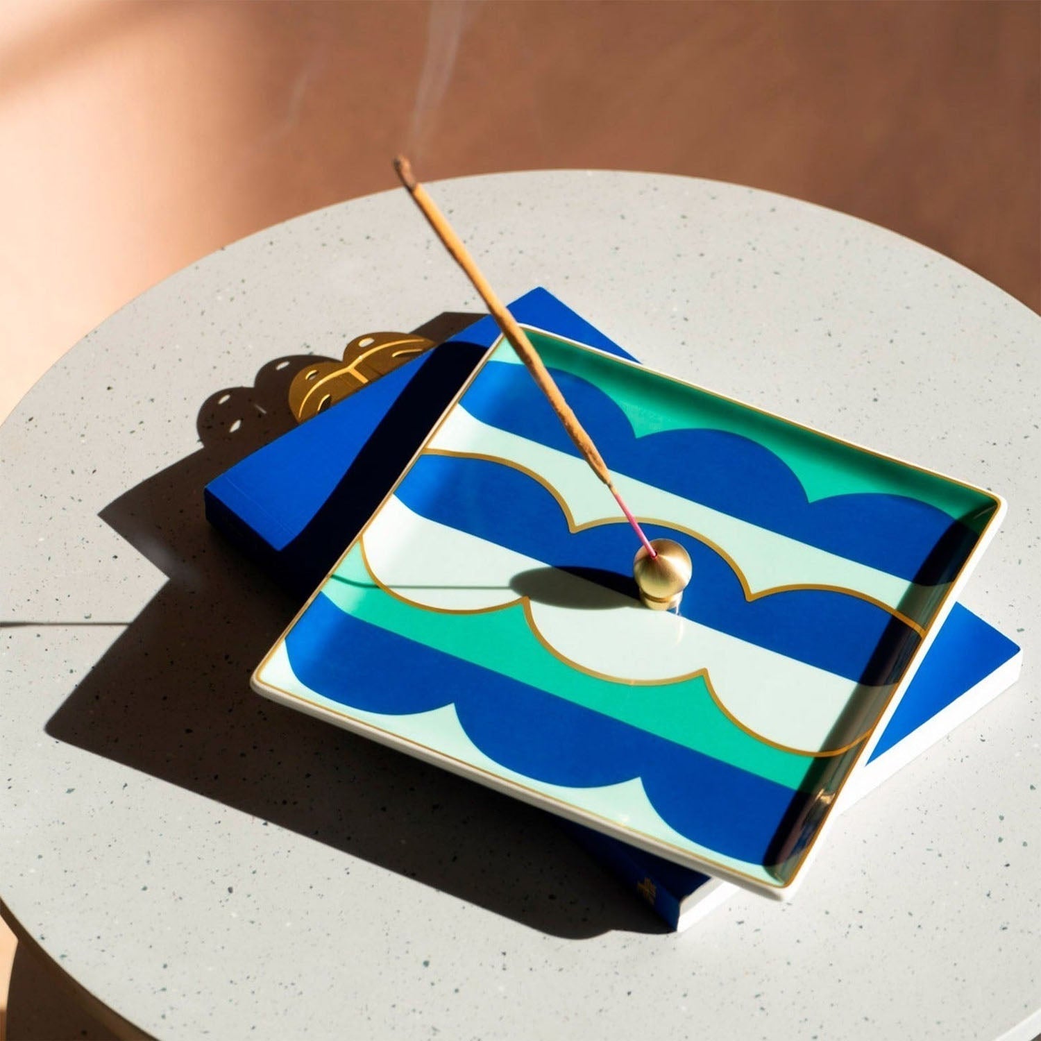 OCTAEVO Riviera Wave Ceramic Tray - Blue