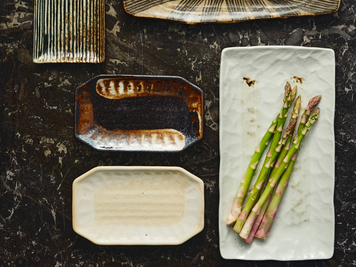 Hachi Plates