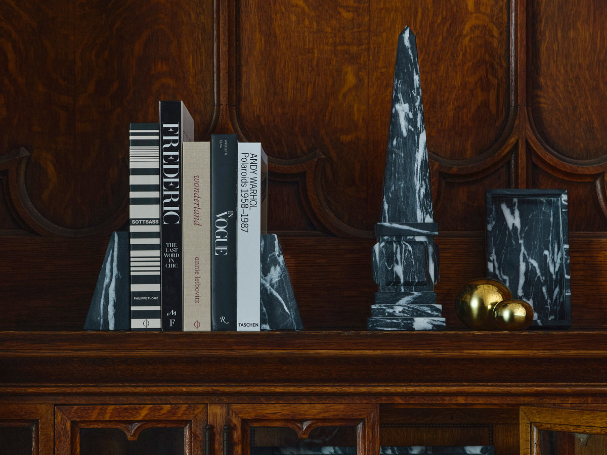 Spiro Bookend