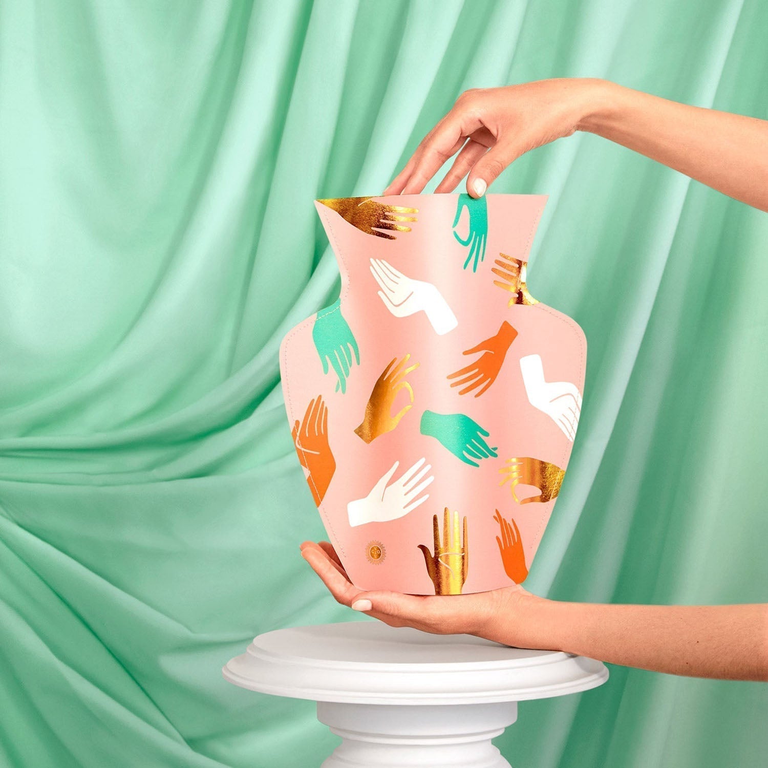 OCTAEVO Hamsa Paper Vase - Pink